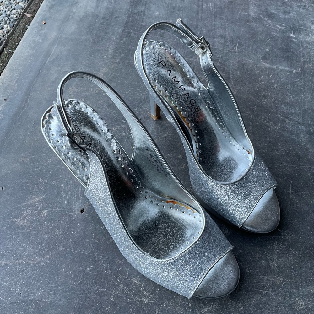 RAMPAGE HIGH HEELS